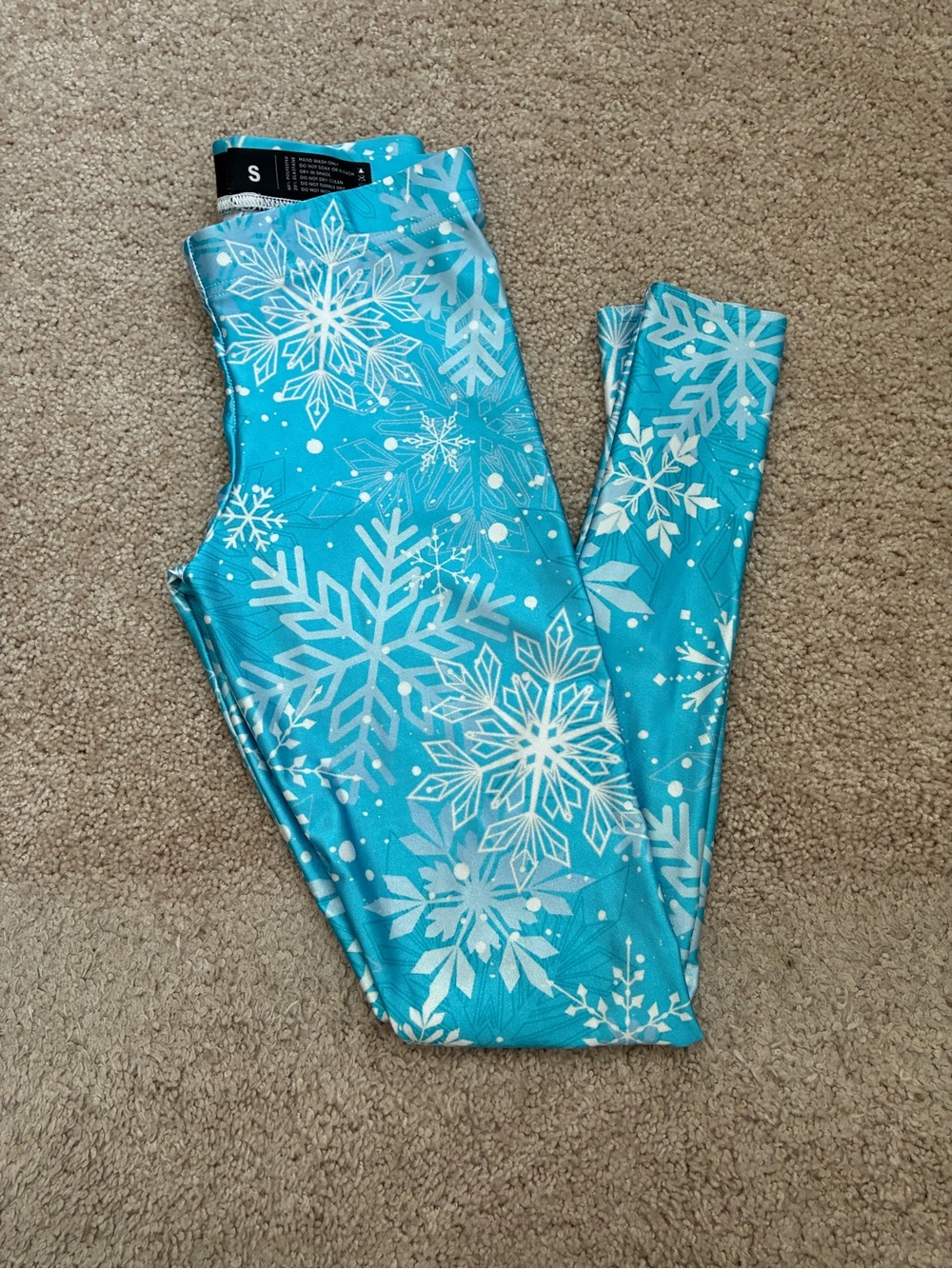 Blackmilk snowflake leggings
